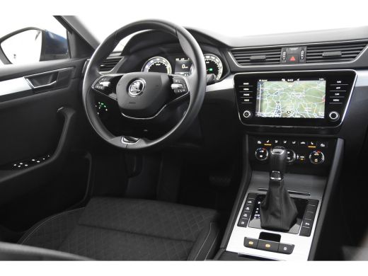 Skoda Superb Combi 1.4 TSI iV *1ste Eigenaar*Navigatie*Stoelverwarming*Camera*Carplay* ActivLease financial lease