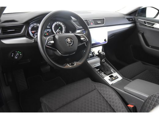 Skoda Superb Combi 1.4 TSI iV *1ste Eigenaar*Navigatie*Stoelverwarming*Camera*Carplay* ActivLease financial lease