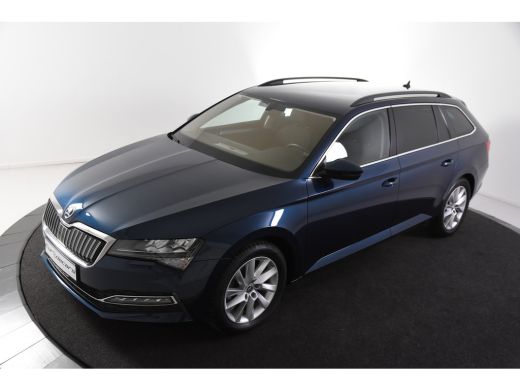 Skoda Superb Combi 1.4 TSI iV *1ste Eigenaar*Navigatie*Stoelverwarming*Camera*Carplay* ActivLease financial lease