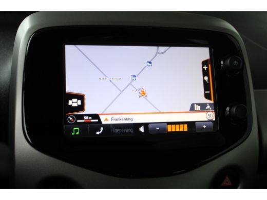 Toyota Aygo 1.0 VVT-i x-nav | Navigatie | Achteruitrijcamera | Cruise control | Elektrische ramen voor | ActivLease financial lease