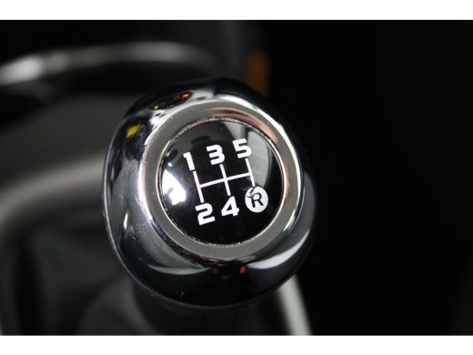 Toyota Aygo 1.0 VVT-i x-nav | Navigatie | Achteruitrijcamera | Cruise control | Elektrische ramen voor | ActivLease financial lease