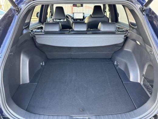 Toyota RAV4 2.5 Hybrid AWD Style **STOELVERWARMING/ TREKHAAK/ PARKEERSENSOREN** ActivLease financial lease