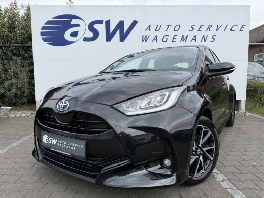 Toyota Yaris 1.5 Hybrid Dynamic | Trekhaak | CarPlay | ACC | Camera | Keyless | 16 inch ActivLease financial lease