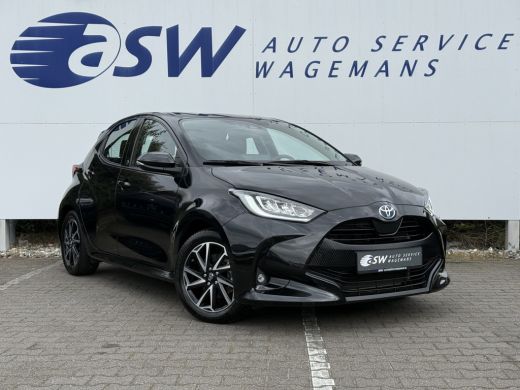 Toyota Yaris 1.5 Hybrid Dynamic | Trekhaak | CarPlay | ACC | Camera | Keyless | 16 inch ActivLease financial lease