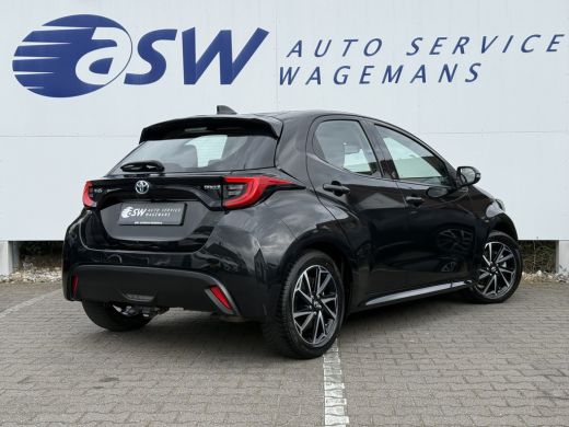 Toyota Yaris 1.5 Hybrid Dynamic | Trekhaak | CarPlay | ACC | Camera | Keyless | 16 inch ActivLease financial lease