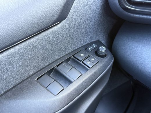 Toyota Yaris 1.5 Hybrid Tokyo Spirit | ACC | Carplay | LED | Camera | Clima ActivLease financial lease
