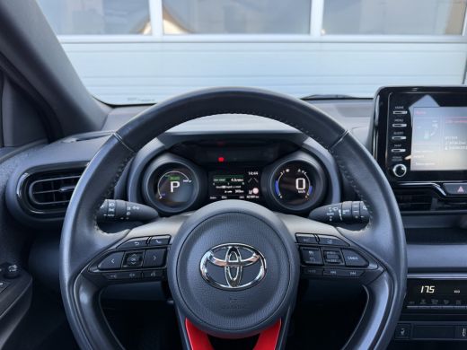 Toyota Yaris 1.5 Hybrid Tokyo Spirit | ACC | Carplay | LED | Camera | Clima ActivLease financial lease