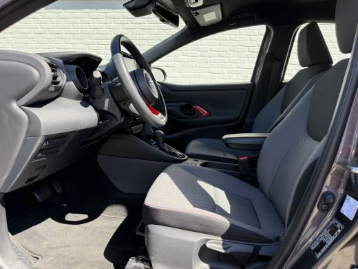 Toyota Yaris 1.5 Hybrid Tokyo Spirit | ACC | Carplay | LED | Camera | Clima ActivLease financial lease