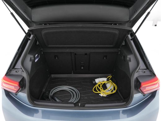 Volkswagen ID.3 Pro 58 kWh [ 3-Fase ] (INCL.BTW) *PANO | HEAD-UP | ADAPTIVE-CRUISE | BLINDSPOT | FULL-LED | HEATE... ActivLease financial lease