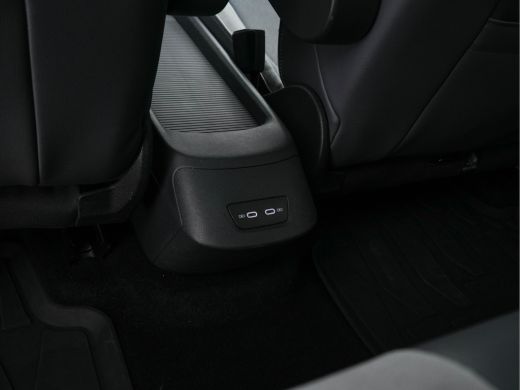 Volkswagen ID.3 Pro 58 kWh [ 3-Fase ] (INCL.BTW) *PANO | HEAD-UP | ADAPTIVE-CRUISE | BLINDSPOT | FULL-LED | HEATE... ActivLease financial lease