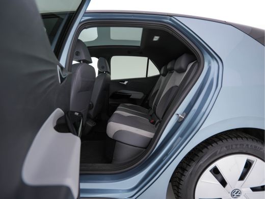 Volkswagen ID.3 Pro 58 kWh [ 3-Fase ] (INCL.BTW) *PANO | HEAD-UP | ADAPTIVE-CRUISE | BLINDSPOT | FULL-LED | HEATE... ActivLease financial lease