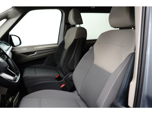 Volkswagen Multivan 1.4 eHybrid L2H1 | Pano-Dak | Adaptive Cruise | Trekhaak | Stoelverwarming | Camera ActivLease financial lease