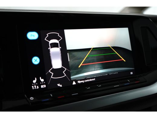 Volkswagen Multivan 1.4 eHybrid L2H1 | Pano-Dak | Adaptive Cruise | Trekhaak | Stoelverwarming | Camera ActivLease financial lease