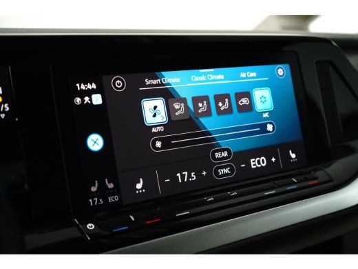Volkswagen Multivan 1.4 eHybrid L2H1 | Pano-Dak | Adaptive Cruise | Trekhaak | Stoelverwarming | Camera ActivLease financial lease