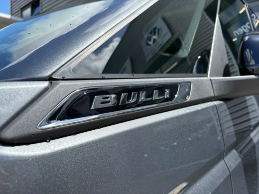 Volkswagen Multivan eHybrid 4MOTION L2 | Bulli | Glazen Dak | Trekhaak | 4 Seizoenen banden | Vis-A-Vis | IQ-Light ActivLease financial lease