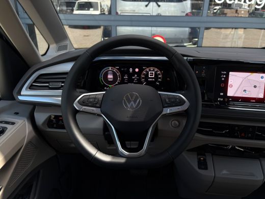 Volkswagen Multivan eHybrid 4MOTION L2 | Bulli | Glazen Dak | Trekhaak | 4 Seizoenen banden | Vis-A-Vis | IQ-Light ActivLease financial lease