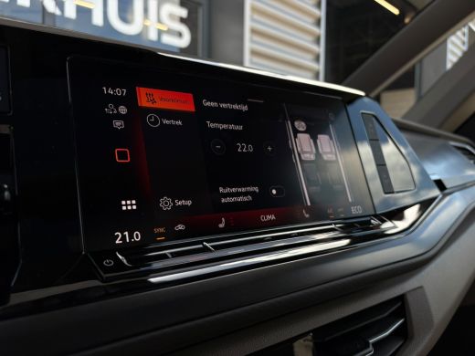 Volkswagen Multivan eHybrid 4MOTION L2 | Bulli | Glazen Dak | Trekhaak | 4 Seizoenen banden | Vis-A-Vis | IQ-Light ActivLease financial lease
