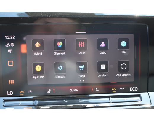 Volkswagen Multivan Bulli eHybrid lang 4MOTION |  Verlaagd dynamisch onderstel | 'App-Connect' draadloze smartphone i... ActivLease financial lease