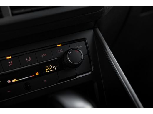 Volkswagen Polo 1.0 TSI 115pk 7-DSG Highline Business R | Panoramadak | IQ Light | Parkeerhulp | Sportstoelen ActivLease financial lease