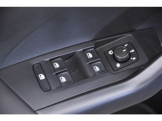 Volkswagen T-Cross 1.0 TSI Life *1ste eigenaar*Navigatie*Camera*Carplay* ActivLease financial lease
