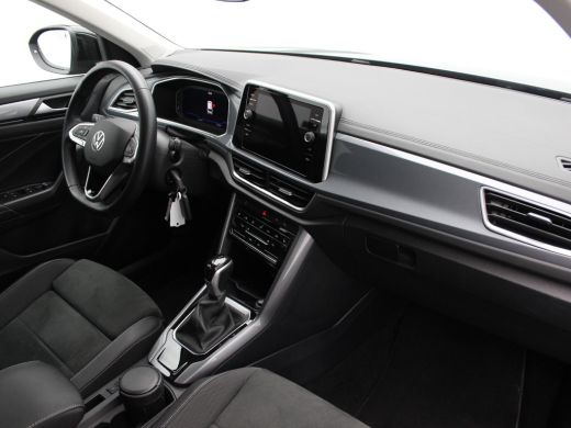 Volkswagen T-Roc 1.5 TSi 150 Pk Automaat Style | Camera | Adaptive Cruise | Stoelverwarming | CarPlay | navigatie ... ActivLease financial lease
