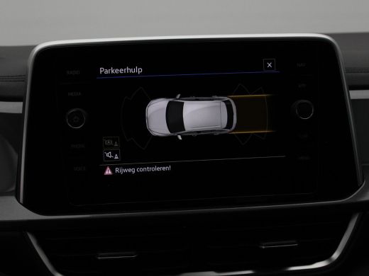 Volkswagen T-Roc 1.5 TSi 150 Pk Automaat Style | Camera | Adaptive Cruise | Stoelverwarming | CarPlay | navigatie ... ActivLease financial lease