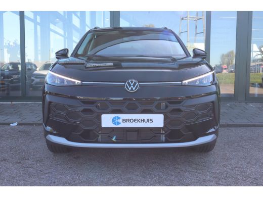 Volkswagen T-Roc Life First Edition | 'App-Connect' draadloze smartphone integratie | Automatische afstandsregelin... ActivLease financial lease