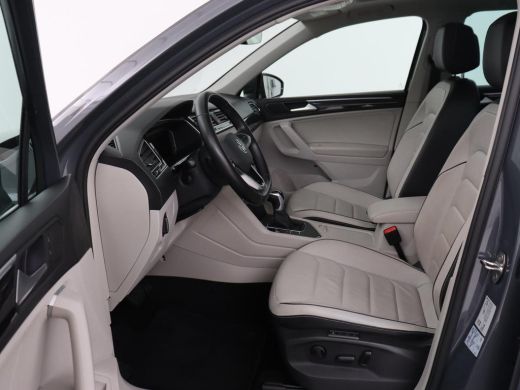Volkswagen Tiguan 1.4 TSI eHybrid Life Business | SOH 93,8% | Panoramadak | Leder | Stoelverwarming | 360 Camera | ... ActivLease financial lease