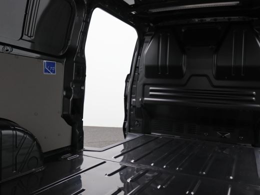 Volkswagen Transporter 2.0 TDI L2H1 30 Style 170PK AUT8 Dubbele schuifdeur, Adaptieve Cruise Controle, Trekhaak, Achteru... ActivLease financial lease