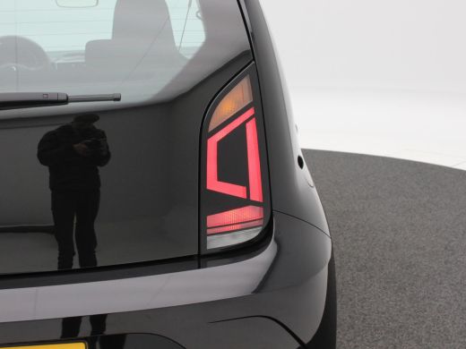 Volkswagen up! 1.0 | Airco | Elektrische ramen | Bleutooth | DAB | 47.707 Km !! ActivLease financial lease