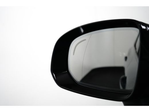 Volvo  XC60 T6 Plug-in Hybrid AWD Plus Black Edition | Head-Up | Stoelventilatie | 360&deg; Camera | Harman/Kardo... ActivLease financial lease