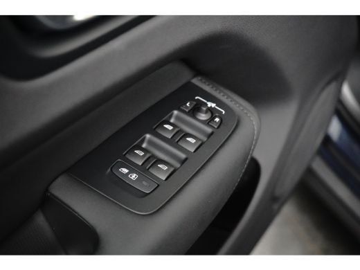Volvo  XC60 T6 Plug-in Hybrid AWD Plus Black Edition | Head-Up | Stoelventilatie | 360&deg; Camera | Harman/Kardo... ActivLease financial lease