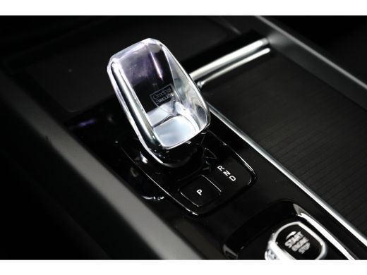 Volvo  XC60 T6 Plug-in Hybrid AWD Plus Black Edition | Head-Up | Stoelventilatie | 360&deg; Camera | Harman/Kardo... ActivLease financial lease