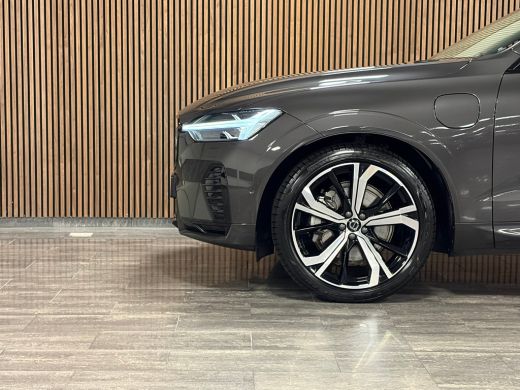 Volvo  XC60 T8 AWD Recharge Ultra Dark | Bowers & Wilkins | Luchtvering | Trekhaak | 360 Camera | Head-Up Dis... ActivLease financial lease