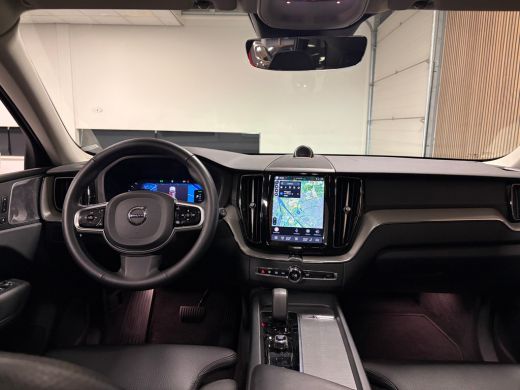 Volvo  XC60 T8 AWD Recharge Ultra Dark | Bowers & Wilkins | Luchtvering | Trekhaak | 360 Camera | Head-Up Dis... ActivLease financial lease