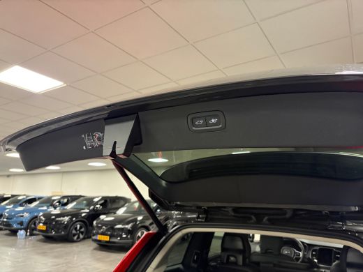 Volvo  XC90 T8 AWD Recharge Ultra Dark | Vol! | Bowers & Wilkins | Luchtvering | Stoelventilatie | Trekhaak |... ActivLease financial lease