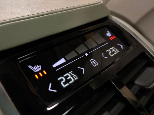 Volvo  XC90 T8 AWD Recharge Ultra Ultimate Bright | Head-Up Display | Harman Kardon | 455pk | Adaptieve Cruis... ActivLease financial lease