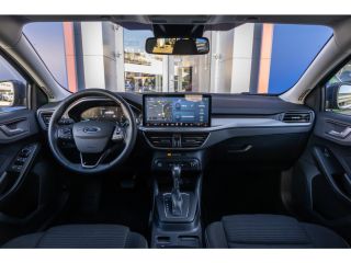 Ford Focus 1.0 EcoBoost Hybrid Titanium 155pk | Trekhaak | Apple Carplay/Android Auto | Adaptief Cruise | St...
