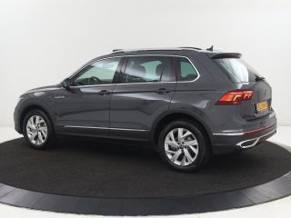 Volkswagen Tiguan 1.4 TSI eHybrid Life Business | SOH 93,8% | Panoramadak | Leder | Stoelverwarming | 360 Camera | ...