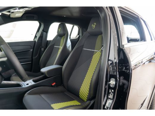Abarth 600e Turismo 54 kWh | 8 Jaar Garantie | 20 Inch Velgen | Apple Carplay & Android Auto | LED | Keyless ... ActivLease financial lease
