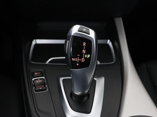 BMW 1 Serie 118i Executive | Schuifdak | Leder | Stoelverwarming | Camera | Full LED | Navigatie | Parkeerhul... ActivLease financial lease