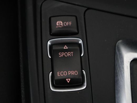 BMW 1 Serie 118i Executive | Schuifdak | Leder | Stoelverwarming | Camera | Full LED | Navigatie | Parkeerhul... ActivLease financial lease