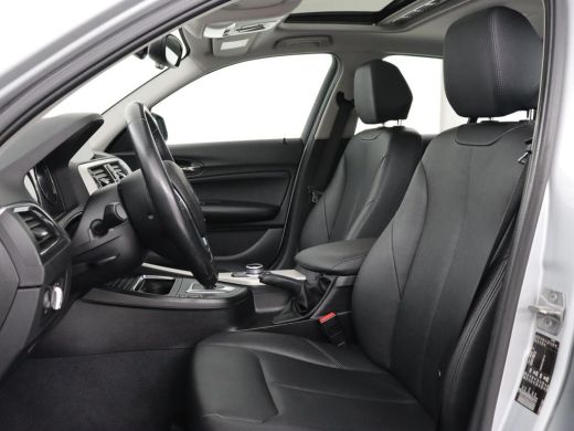 BMW 1 Serie 118i Executive | Schuifdak | Leder | Stoelverwarming | Camera | Full LED | Navigatie | Parkeerhul... ActivLease financial lease
