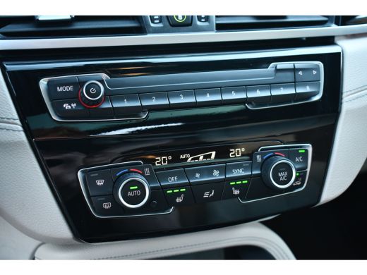 BMW X2 xDrive25e M-Sport Pano ACC H/K HUD Camera El-zetels ActivLease financial lease