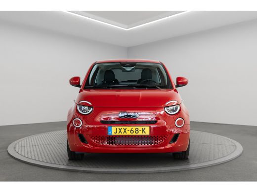 Fiat 500 1.0 Hybrid Torino Launch Edition | Climate Controle | Lichtmetalen velgen | Parkeersensoren | App... ActivLease financial lease
