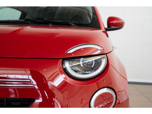 Fiat 500 1.0 Hybrid Torino Launch Edition | Climate Controle | Lichtmetalen velgen | Parkeersensoren | App... ActivLease financial lease