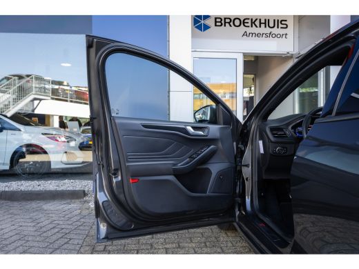 Ford Focus 1.0 EcoBoost Hybrid ST Line X Business | Adaptief Cruise | Camera | Dodehoek detectie | Bang&Oluf... ActivLease financial lease