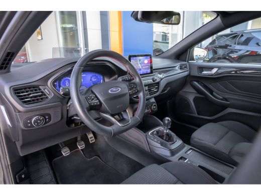 Ford Focus 1.0 EcoBoost Hybrid ST Line X Business | Adaptief Cruise | Camera | Dodehoek detectie | Bang&Oluf... ActivLease financial lease