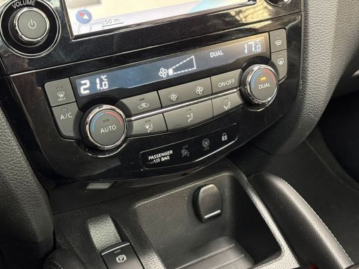 Nissan QASHQAI 1.2 Sport (PANORAMADAK, NAVIGATIE, LEDER, STOELVERWARMING, 360 CAMERA, ELEK SPORTSTOELEN, GETINT ... ActivLease financial lease