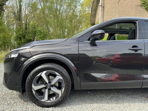 Nissan QASHQAI 1.3 MHEV 158PK XTRONIC N-CONNECTA 360CAMERA/NAVI/PANORAMADAK ActivLease financial lease